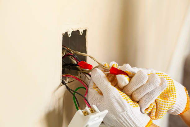 Best Electrical Troubleshooting and Repair  in Davie, FL